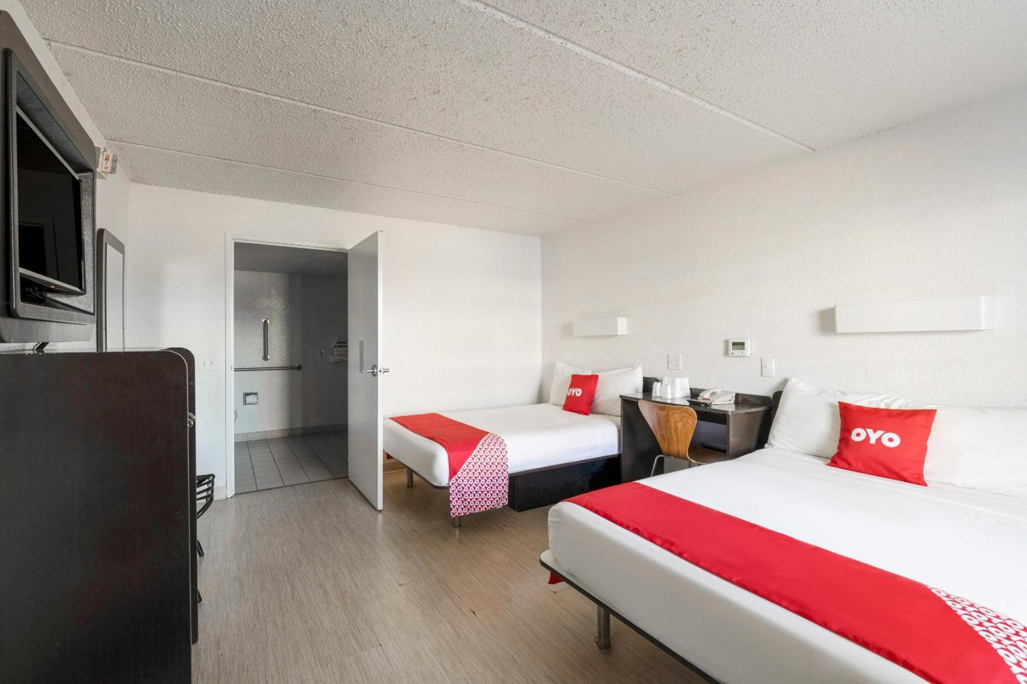 Oyo Hotel Houston Katy Freeway Екстер'єр фото