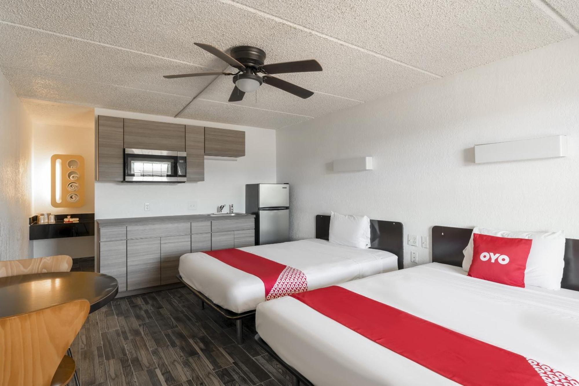 Oyo Hotel Houston Katy Freeway Екстер'єр фото