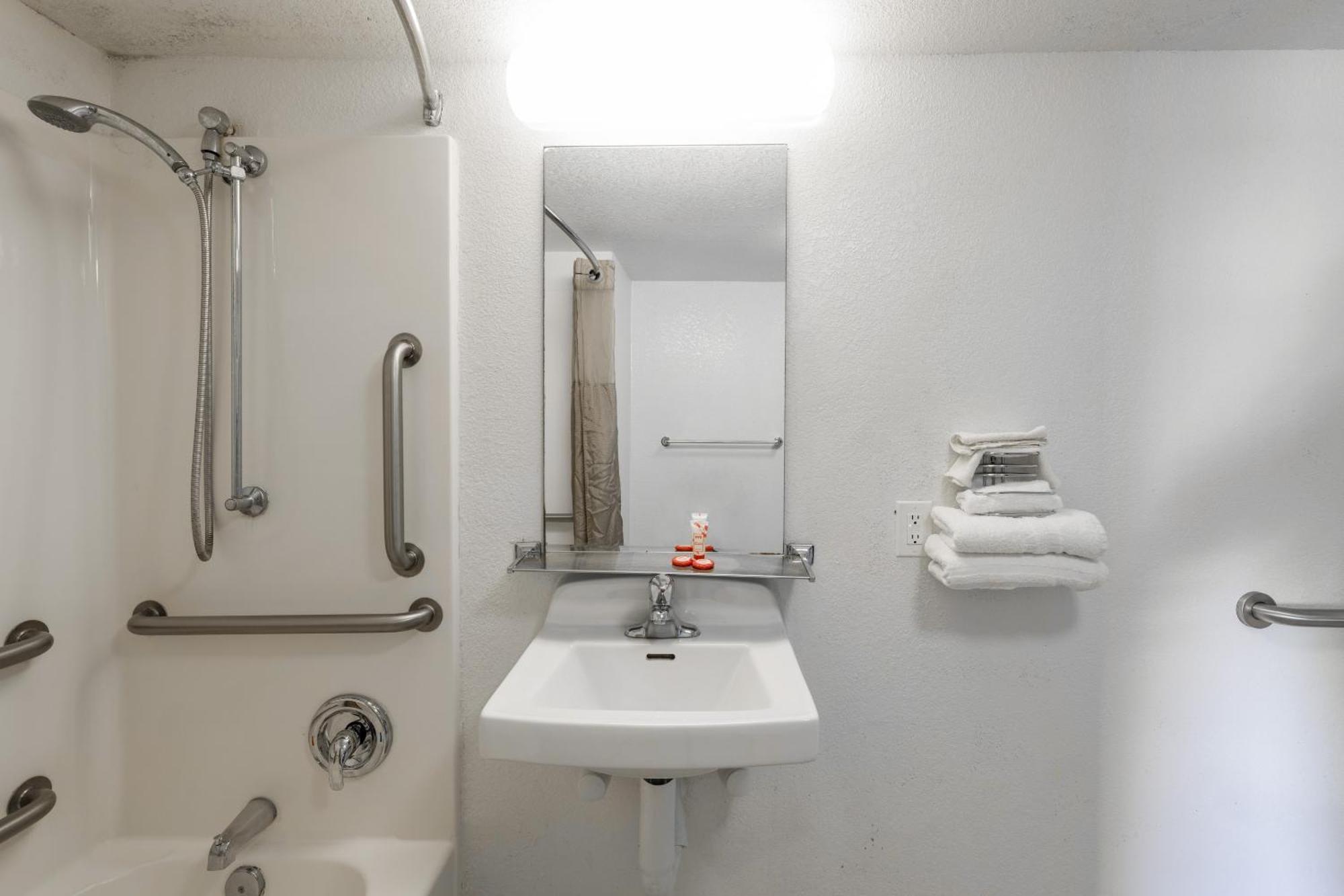 Oyo Hotel Houston Katy Freeway Екстер'єр фото