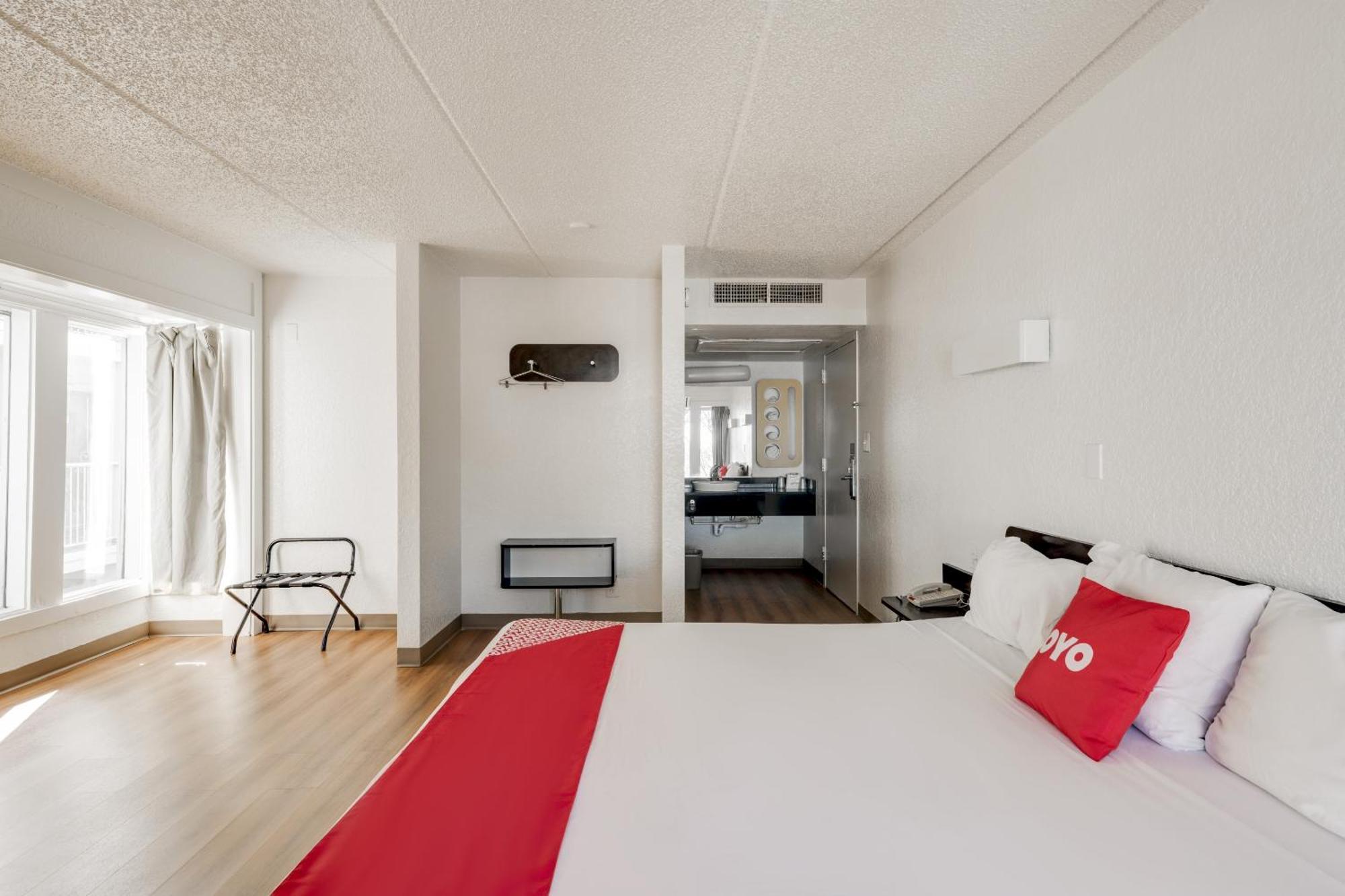 Oyo Hotel Houston Katy Freeway Екстер'єр фото